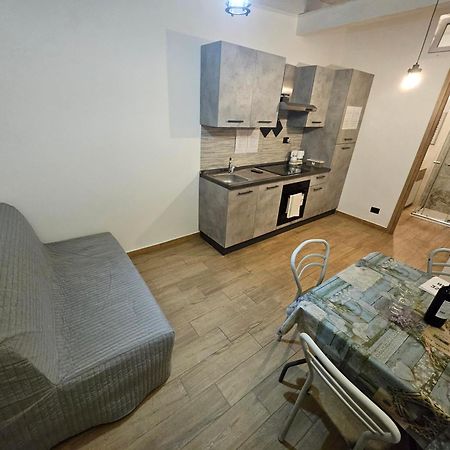 Casa Vacanze Dragona 15 Min Fco 10 Min Ostia Acilia Zewnętrze zdjęcie